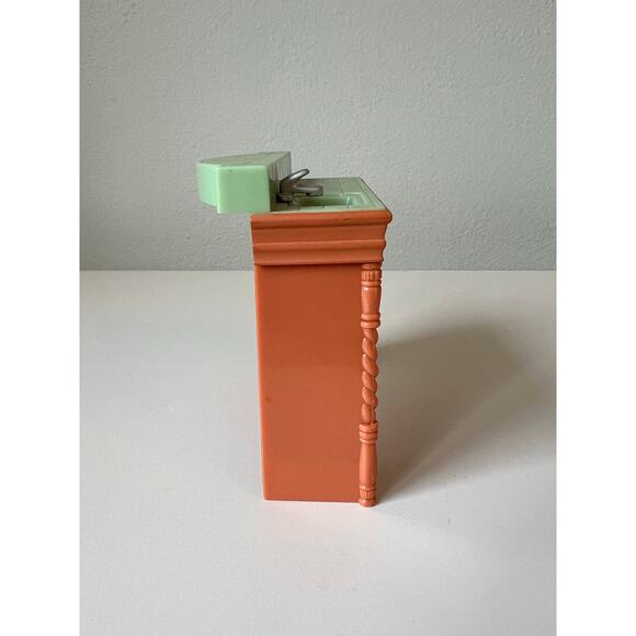 Loving Family Dollhouse Kitchen Counter Island Sink Microwave Fisher-Price 2004 - Picture 6 of 9